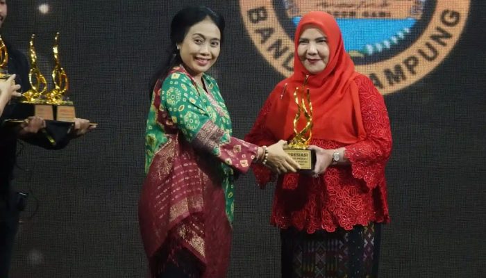 Pemkot Bandar Lampung Dapat Penghargaan Kategori Daerah Peduli Penanganan Stunting dan Layak Anak dari Kompas TV