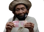 Lansia Dapat Rejeki Nomplok! Bansos 2025 Naik, Ini Jadwal Pencairannya