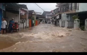 Hujan Deras Picu Insiden Orang Hanyut di Bandar Lampung, Anak 10 Tahun Masih Dicari