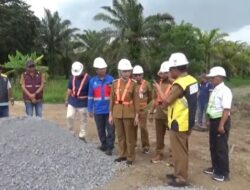 Warga Rawapitu Antusias Sambut Groundbreaking Jalan Gedung Aji–Umbul Mesir, Akses 13 Km Segera Diperbaiki