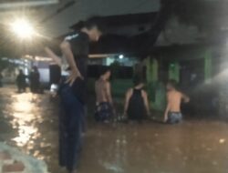 Hujan Deras Picu Banjir di Tanjung Karang Pusat, Puluhan Rumah Terendam