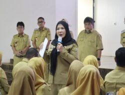 Eva Dwiana Tekankan Disiplin dan Inovasi dalam Pembinaan Kepala Sekolah se-Bandar Lampung